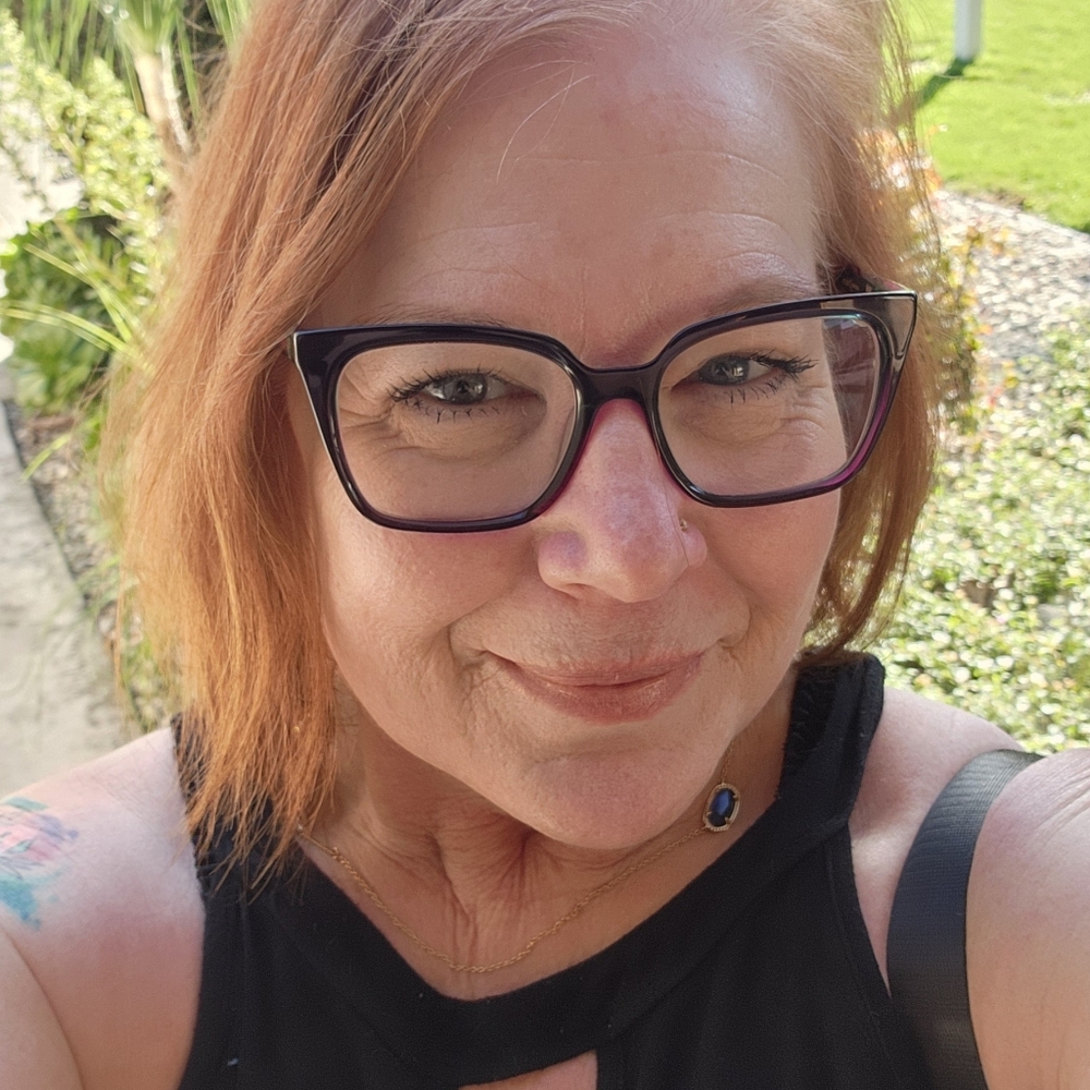 Meet your Posher, Cami
